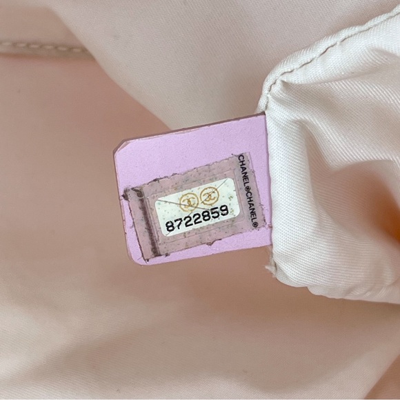 CHANEL Nylon Medium Travel Tote  Bag Pink - Picture 13 of 16